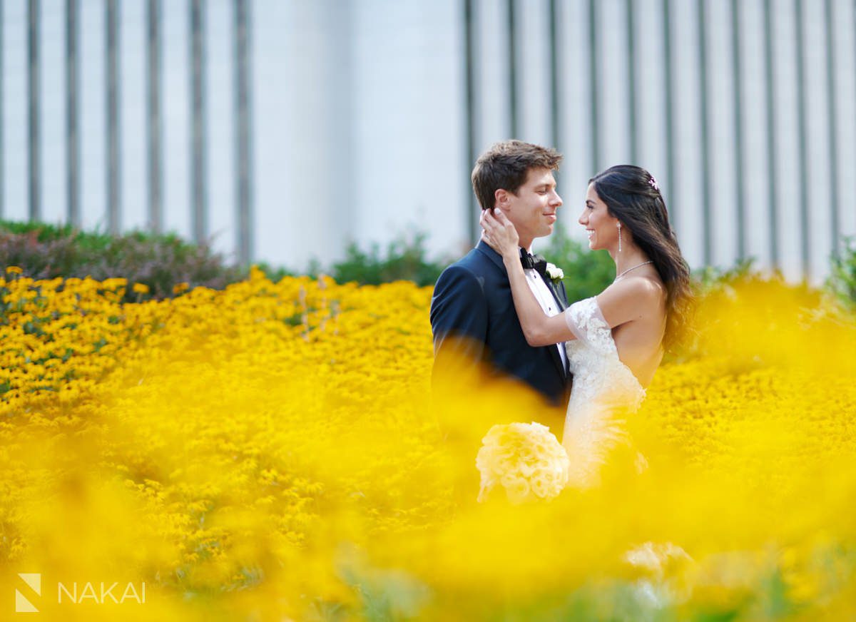 Chicago Intimate Wedding Photos Radisson Blu Aqua Chicago Wedding Photographer Nakai