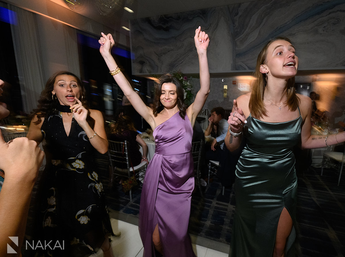 royal Sonesta chicago downtown wedding photos dancing