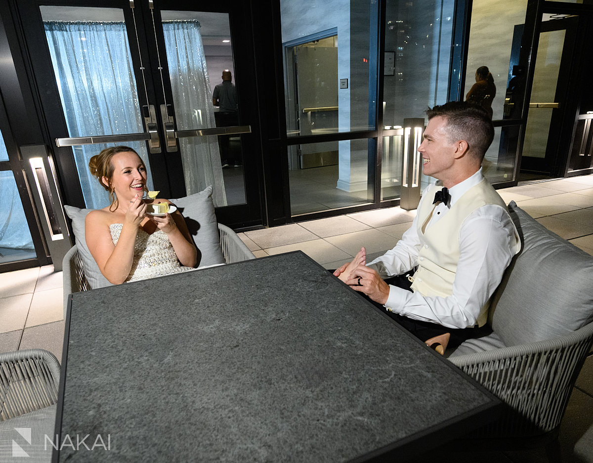 royal Sonesta chicago downtown wedding photos dancing