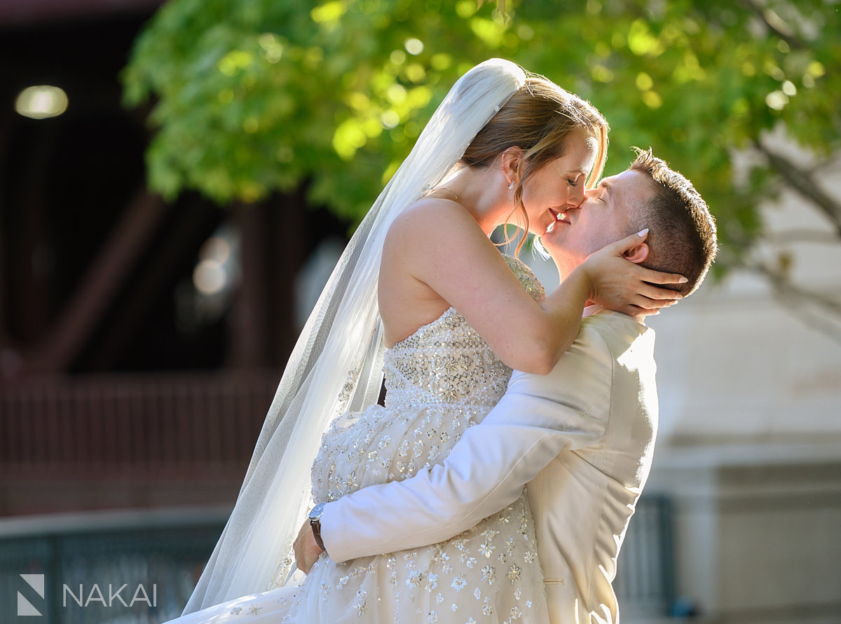 downtown Chicago wedding photographer bride groom