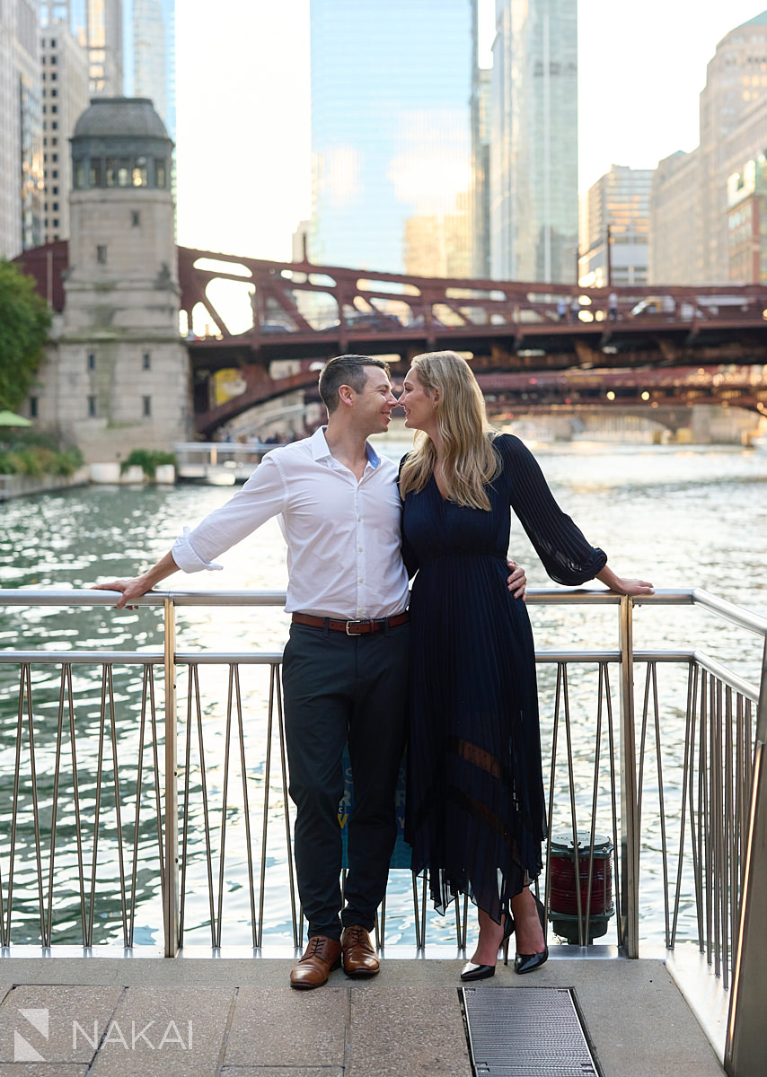 engagement photos chicago riverwalk