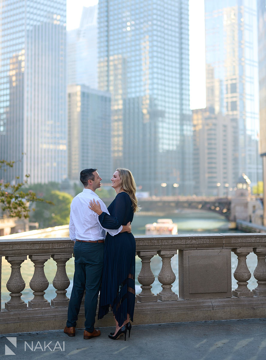 engagement photos chicago wrigley building