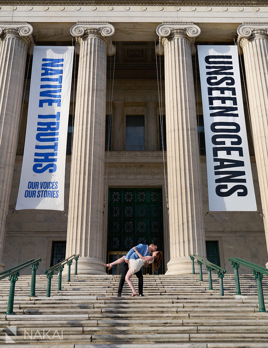 chicago field museum engagement photos stairs columns