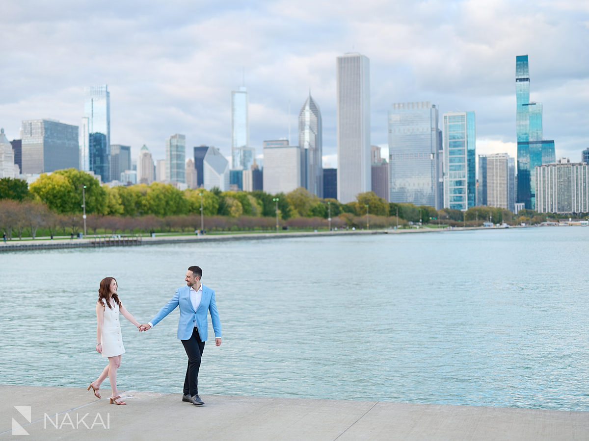 chicago museum campus engagement photos walking by water