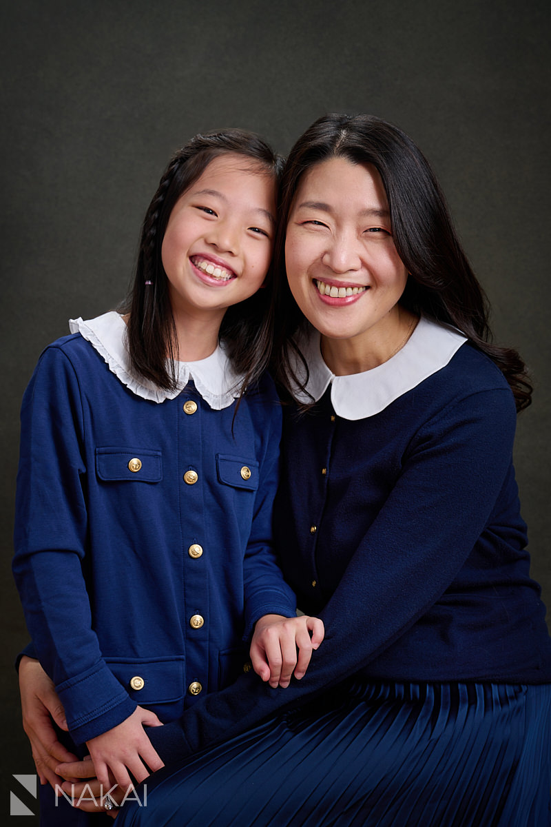 chicago portrait studio family pictures asian mother daughter 